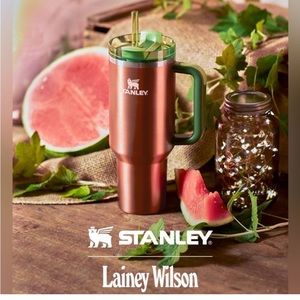 *****ISO NOT FOR SALE*****.         Looking to buy a brand new cup.